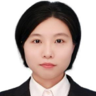 黄何尘